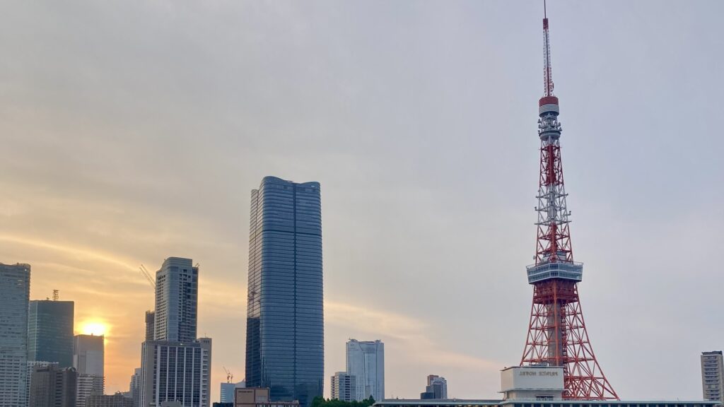 An image of Tokyo landscape visually representing the business scene of Japan.