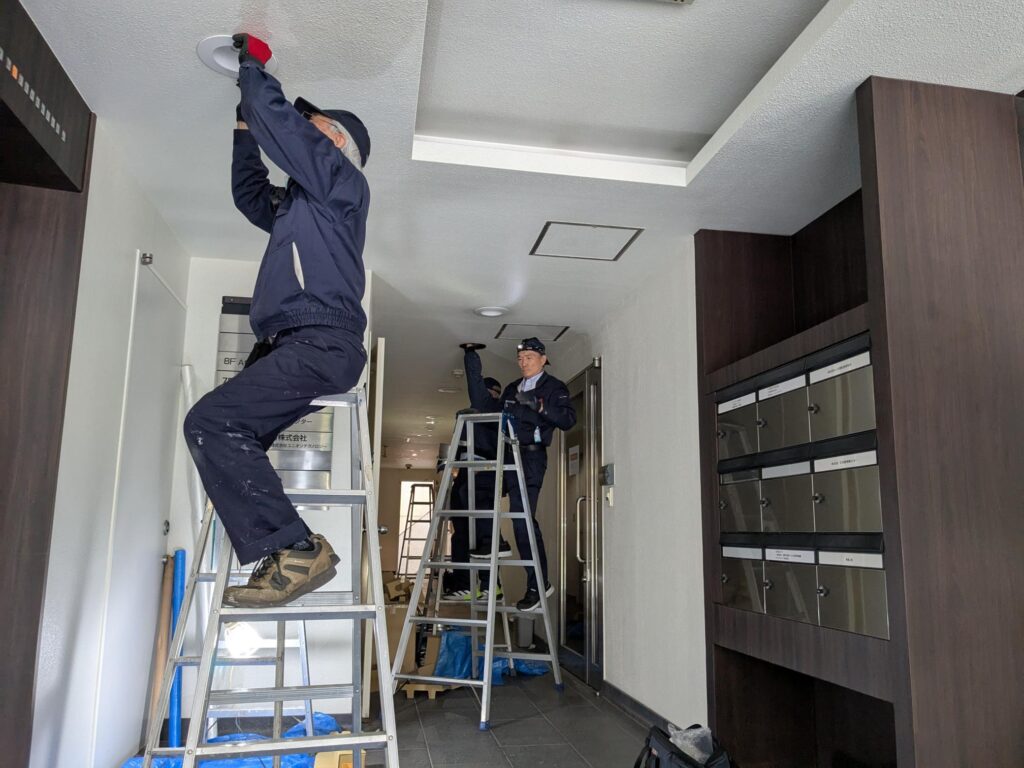 PDFM workers managing and maintaining a commercial building located in Nishi Shinbashi Tokyo