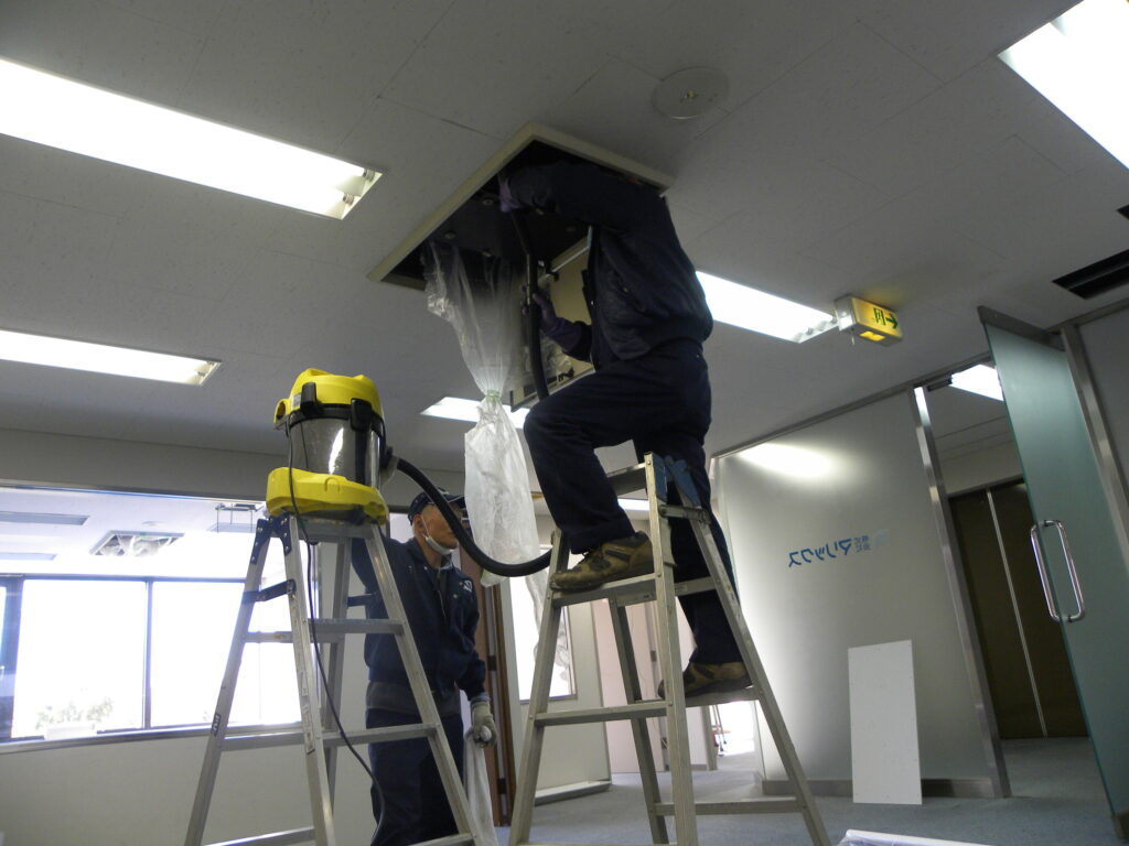 PDFM workers managing and maintaining a commercial building located in Nishi Shinbashi Tokyo